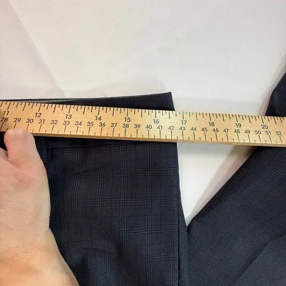 Banana Republic The Logan Fit Wool Blend Plaid Dress Pants Gray Size 6 - Picture 3 of 8